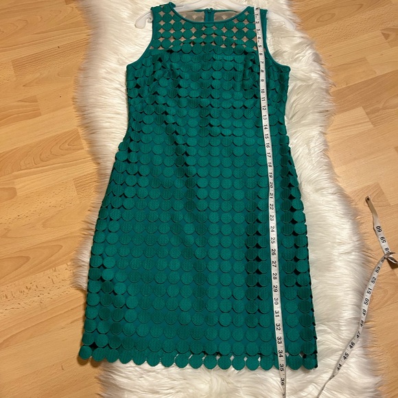 Ralph Lauren emerald green sheath dress laser cut circle overlay size 6 - Picture 4 of 12